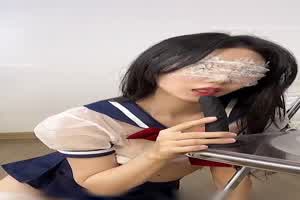 jk学生口大鸡巴  背景图片