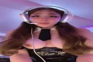 巨屌冰淇淋是女人梦寐以求  背景图片