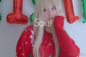 穿着黑丝被侧入，每天都被无套，小穴沾满了精液  背景图片