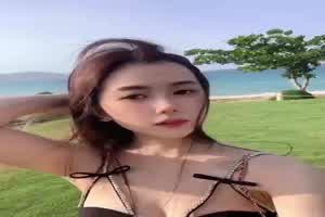 早晨与漂亮女友和公共兄弟内射啪啪  背景图片