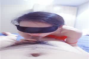 帮弟弟口交  背景图片