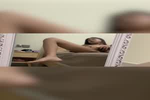 私拍自慰给老公 性欲太强迫不及干柴烈火  背景图片