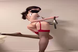 八月为央女神 想不想被小姐姐调教！！  背景图片