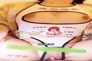 浙江情侣夫妻免费版-两根鸡巴一块操老婆，每人都操喷了好几次，男主就全程在旁边拍摄  背景图片