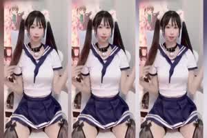 电眼美杜莎晴的LOVE不会消失韵韵小奶猫  背景图片