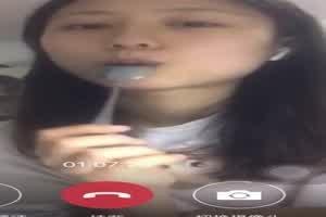 在校大学女友视频勾引见面直接硬操  背景图片