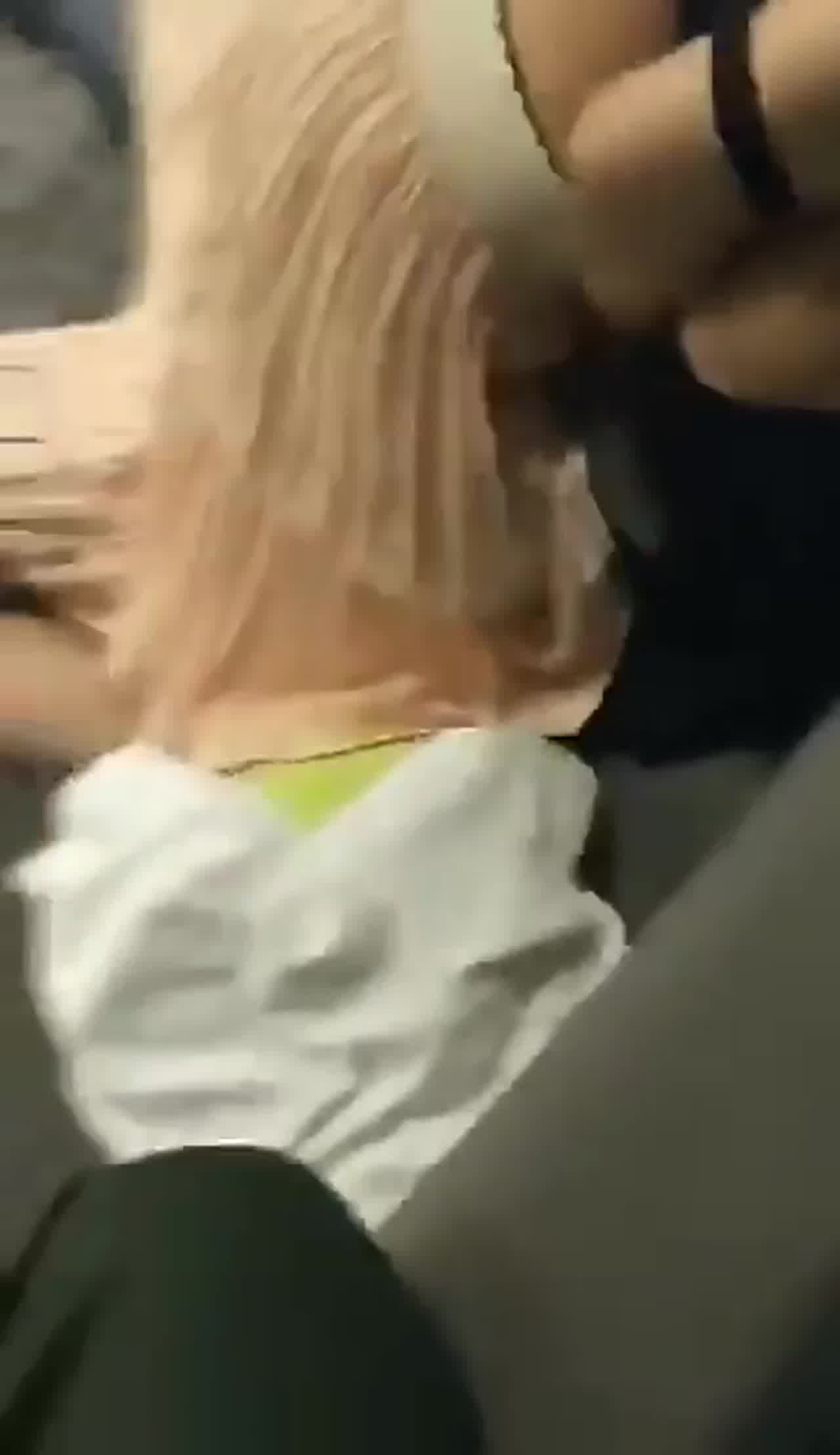  妹妹联手强上叔叔还说不 的剧照9