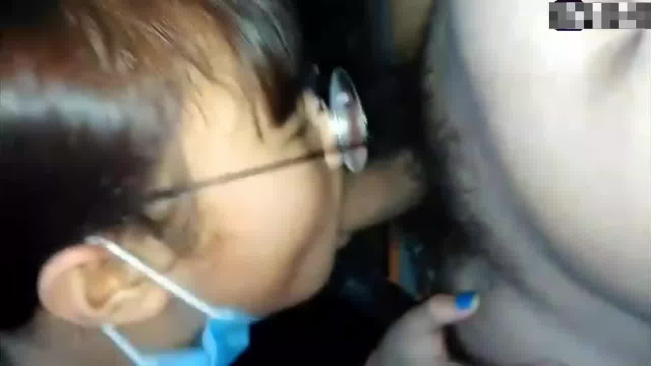  尾行强爆  放学跟踪中学生，到楼道突发歹意强制猥亵 的剧照10