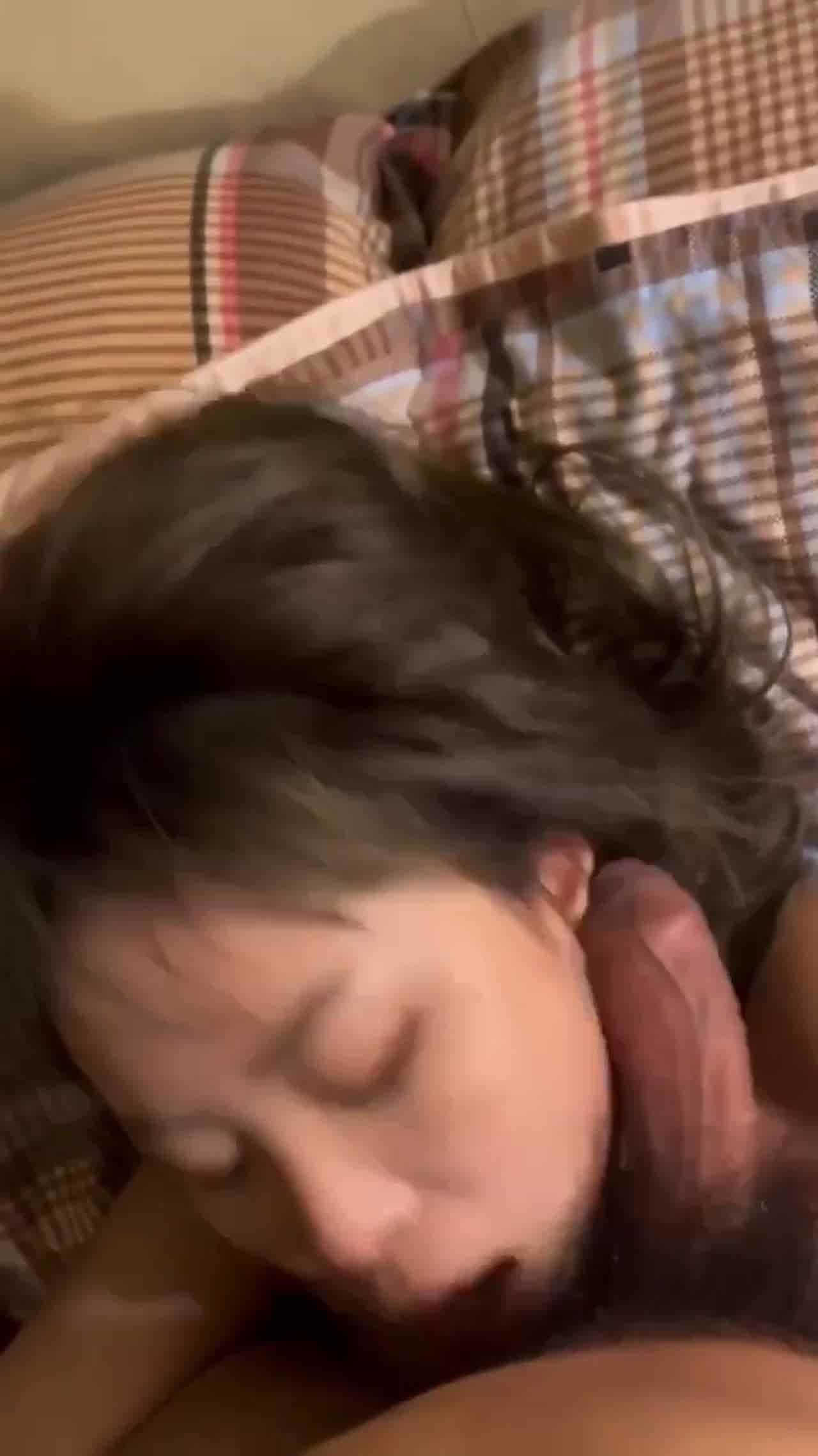  反差极品身材高颜值女孩 的剧照6