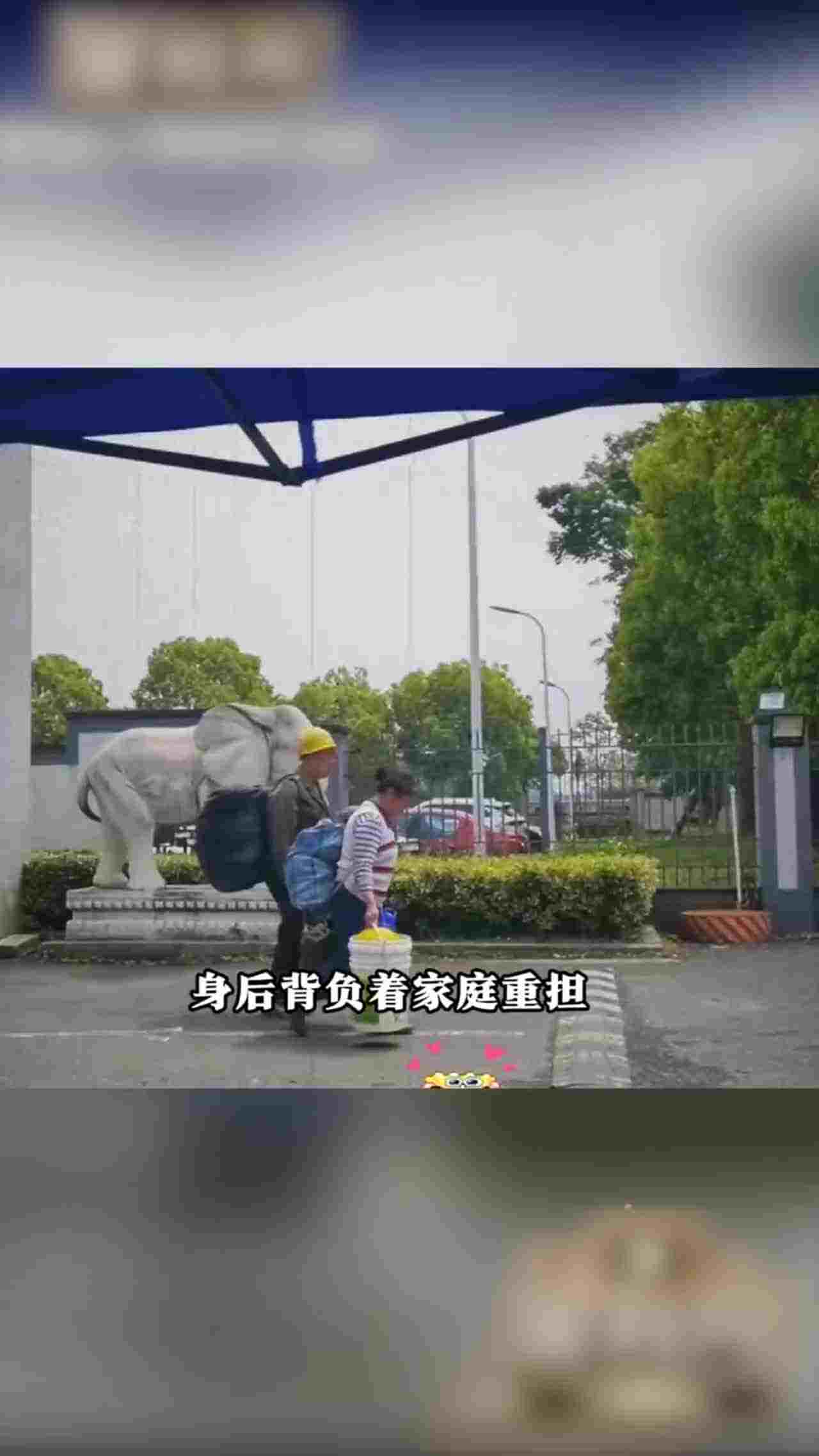  门事件 谋士以身入局 武汉中信设计院院长带员工去ktv团建集体嫖娼 事后院长举报了自己和参与的员工！ 的剧照5