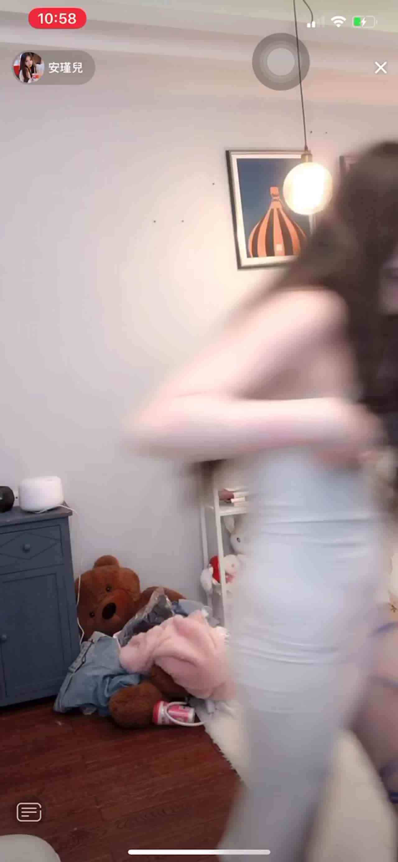  抖音自录真空走光系列 (5) 的剧照7