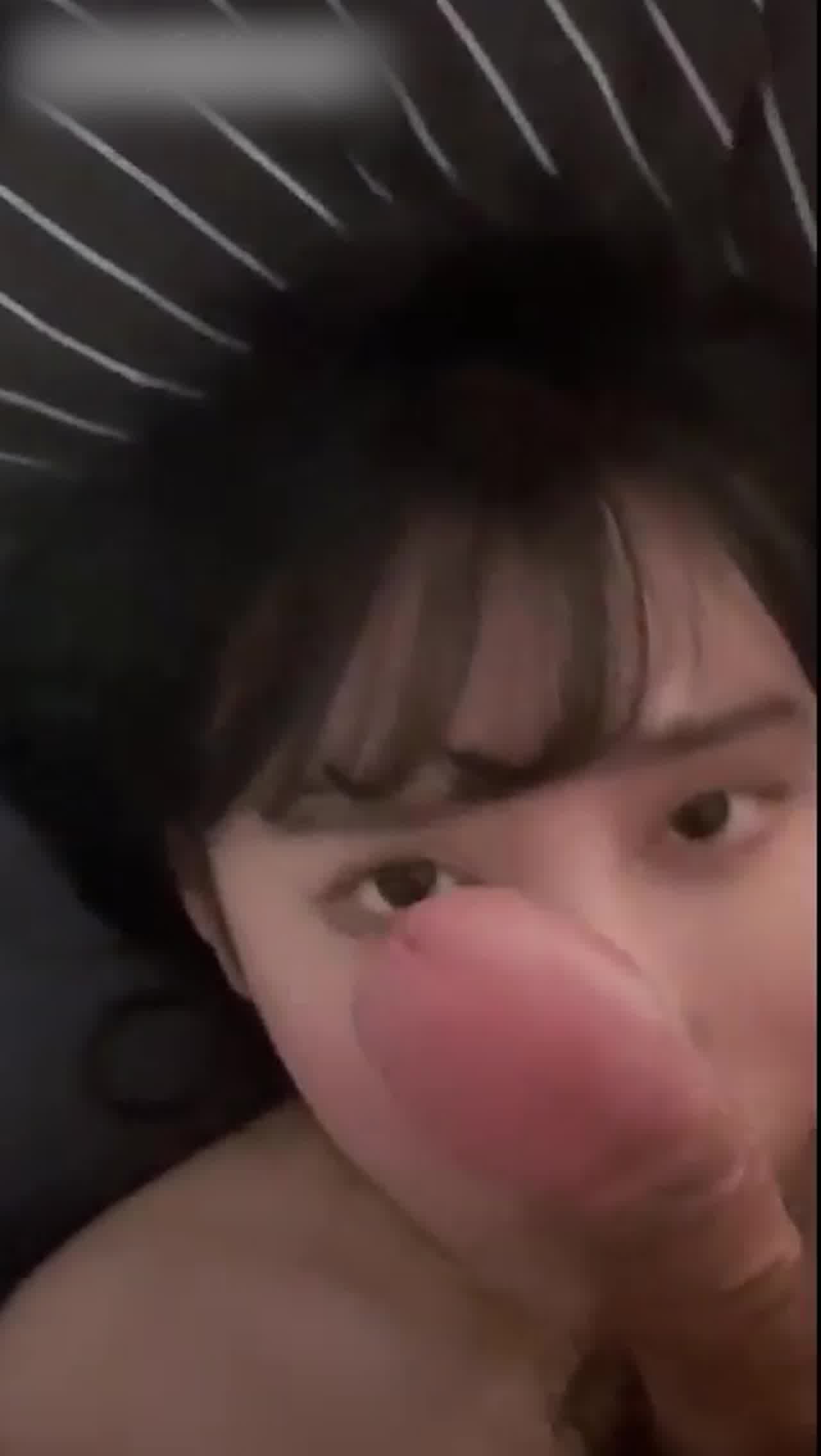  我家小婊子表情欠揍调逗我的鸡巴 的剧照10