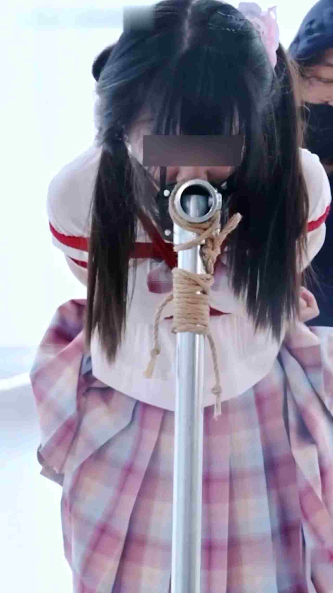  惩戒学院捆绑jk白丝妹子强制高潮 的剧照7