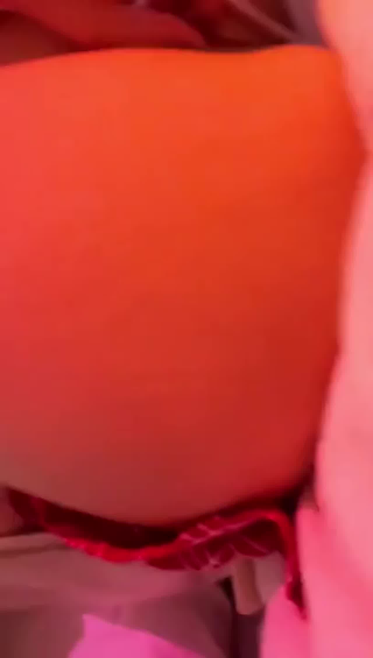  可爱妹子自慰 在镜头前泄洪 的剧照1