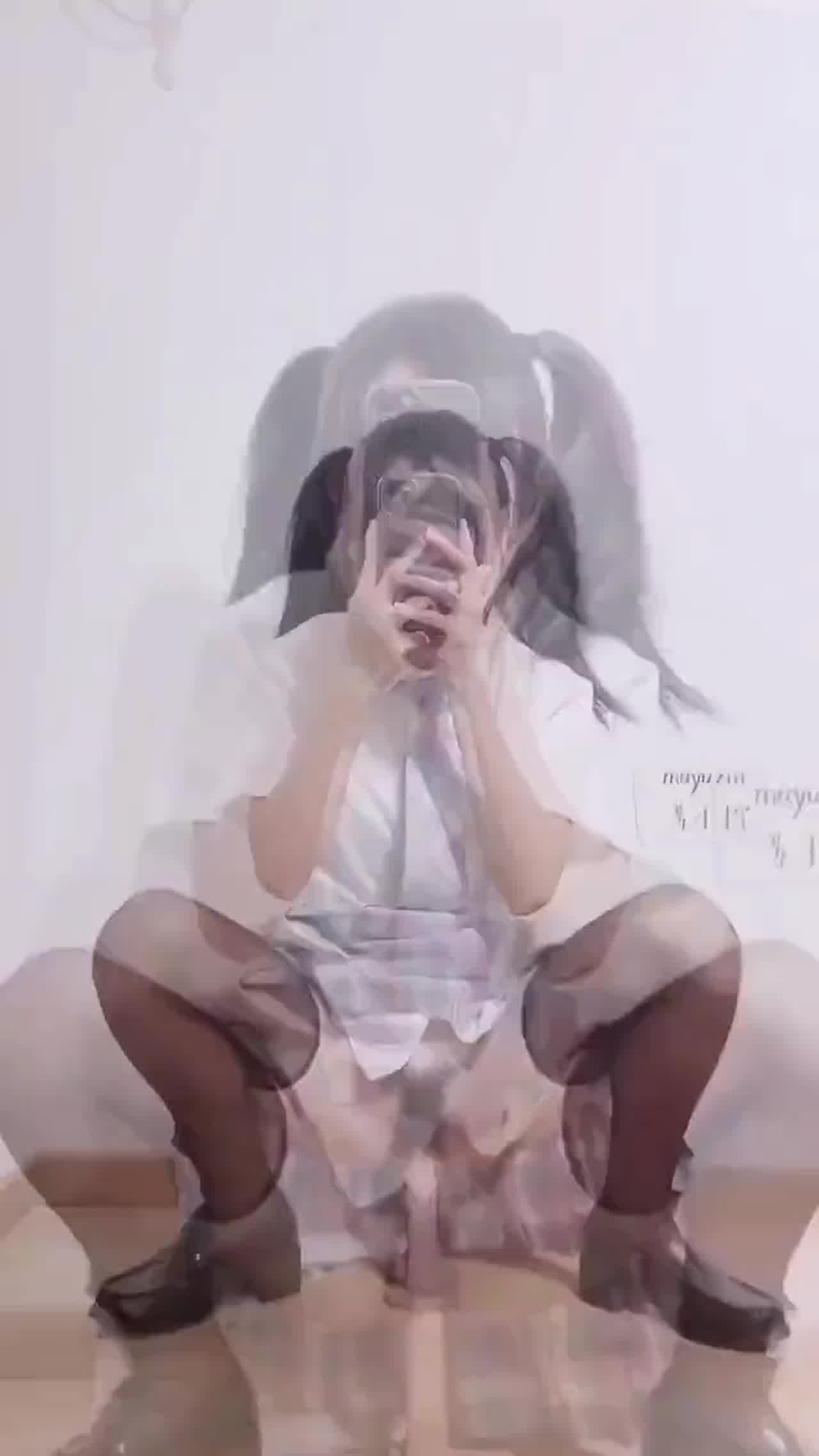  苏小柠 双马尾萝利不是白虎 的剧照6