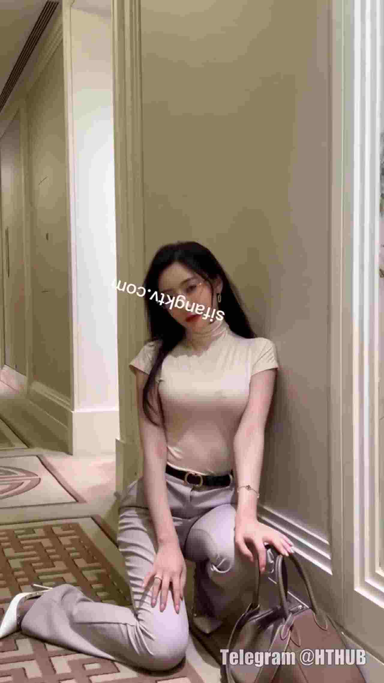  王馨瑶 性感长腿女模特性感写真拍摄现场 的剧照4