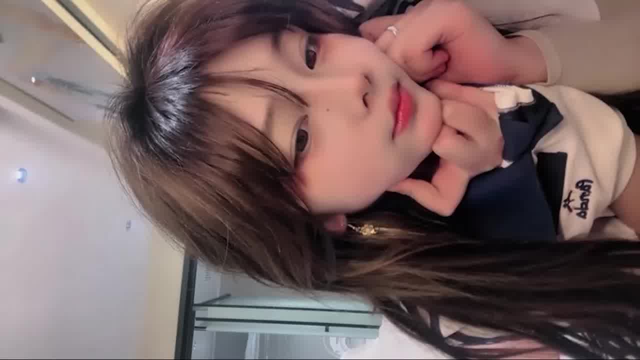  极品萝莉校花级，Q弹紧致肉感，超级骚货跟男友下海大秀 的剧照6