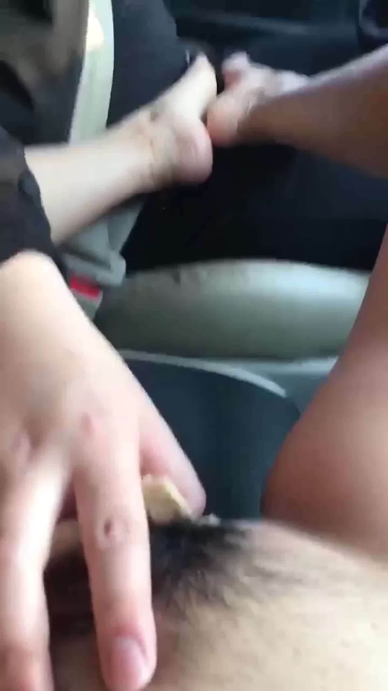  跟随节奏抠逼 的剧照9