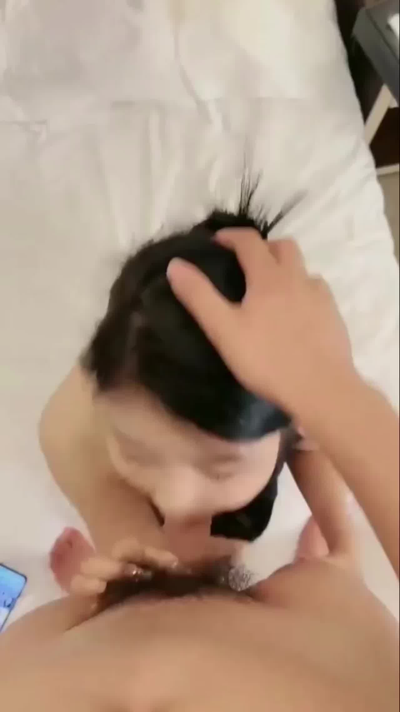  性感少妇酒店偷人被无套内射 的剧照6