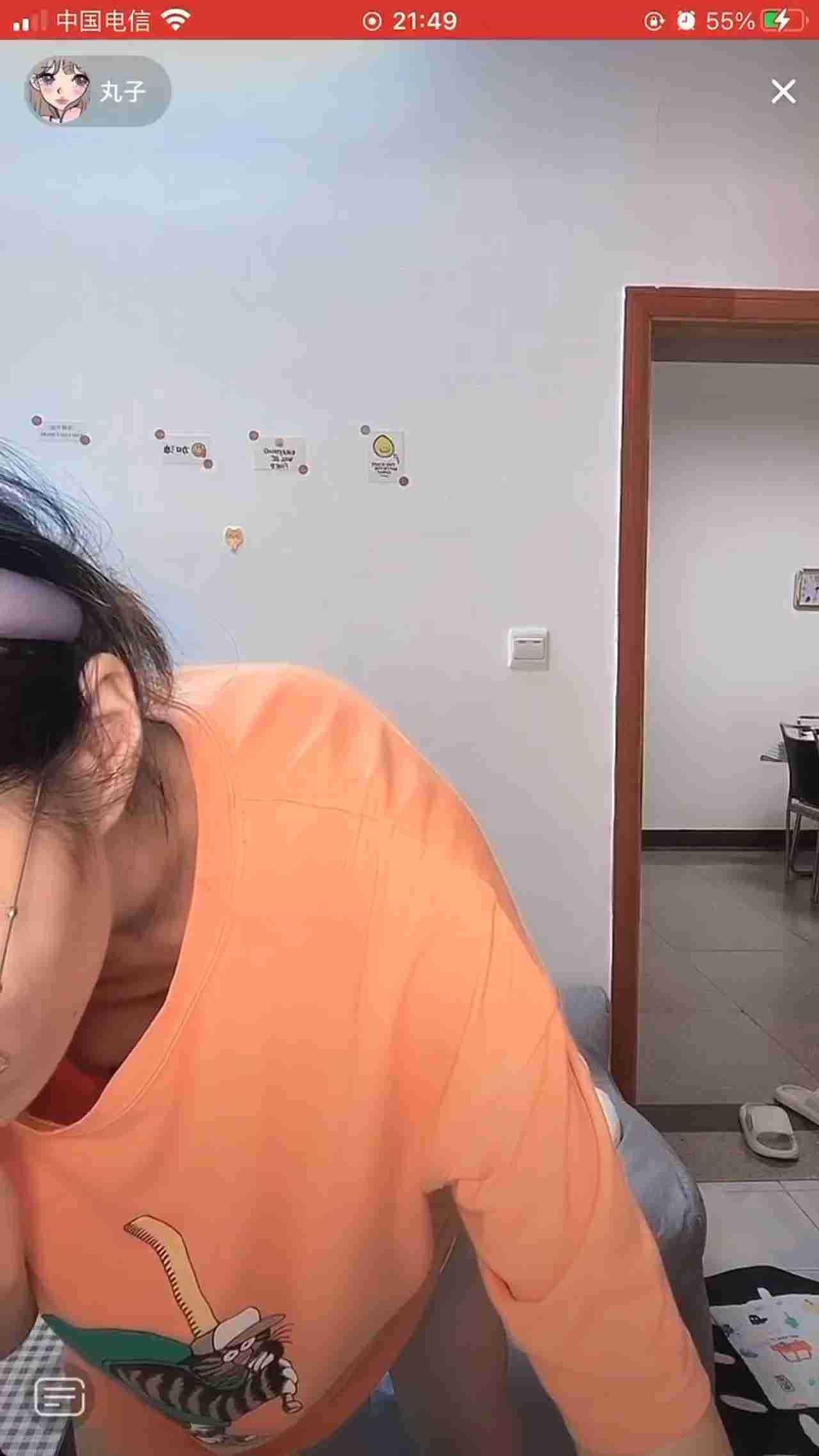  抖音快手走光系列-故意走光装无辜 的剧照7