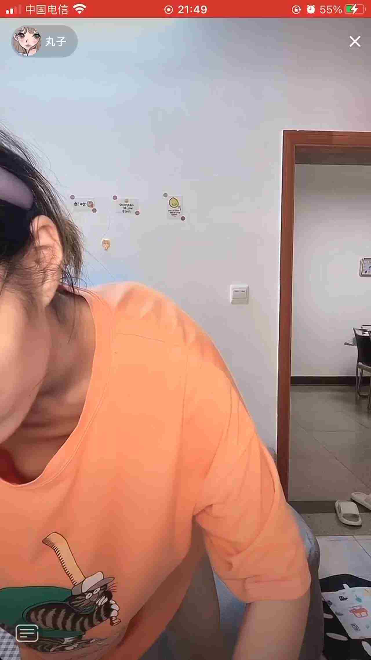  抖音快手走光系列-故意走光装无辜 的剧照9