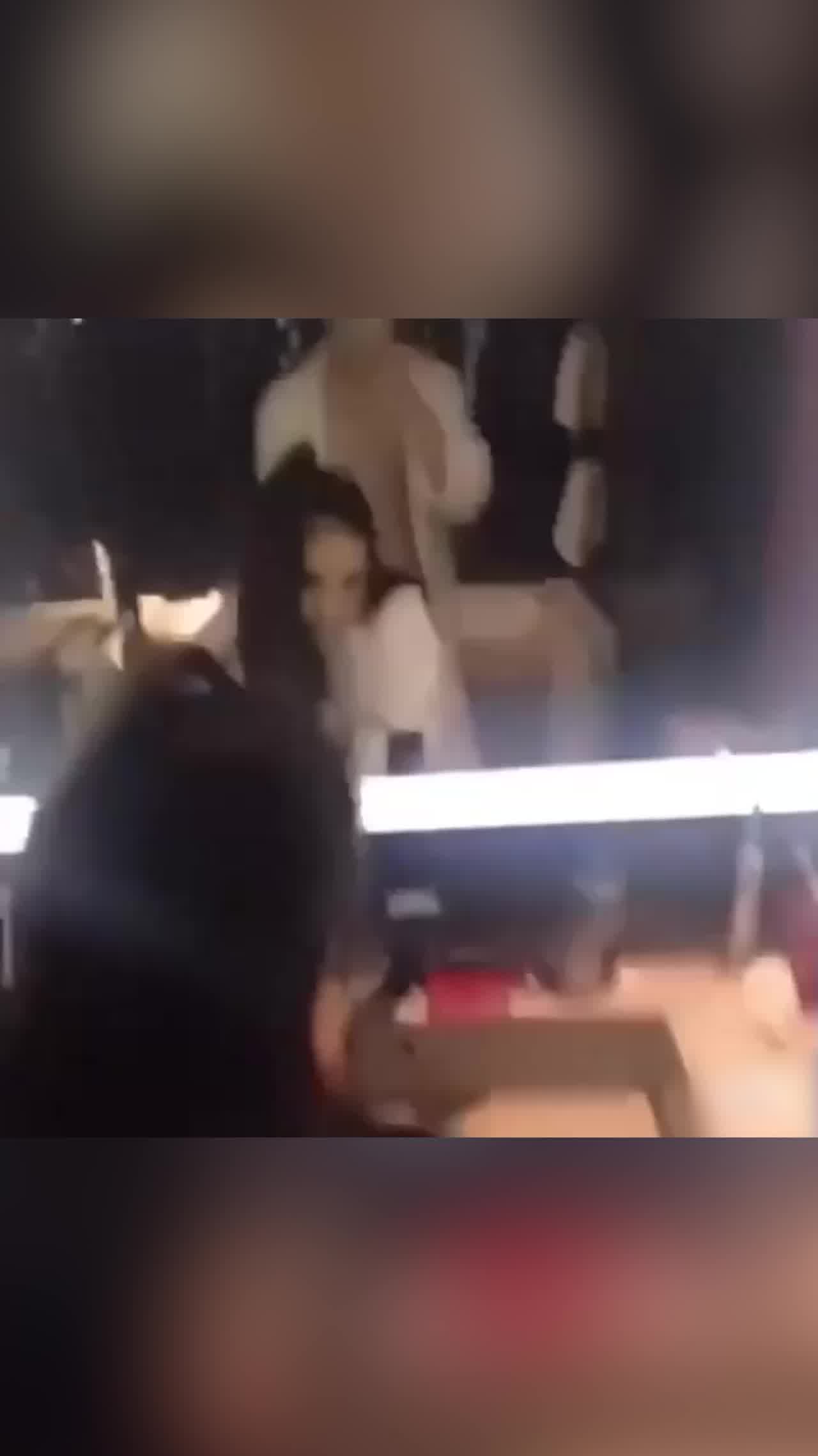  门事件 初代网红蛇精男 刘梓晨 消失六年再度被送上热搜 性爱视频遭全网疯求！ 的剧照8