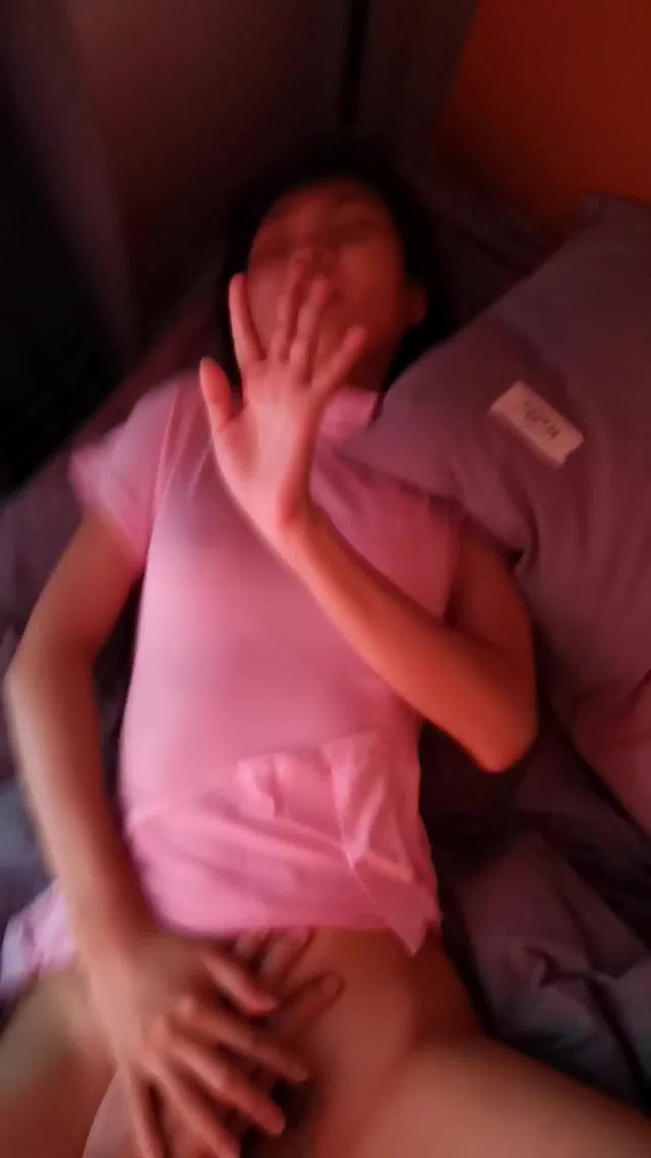  可爱反差女友酒店约炮每次都能带来不一样的感觉 的剧照10