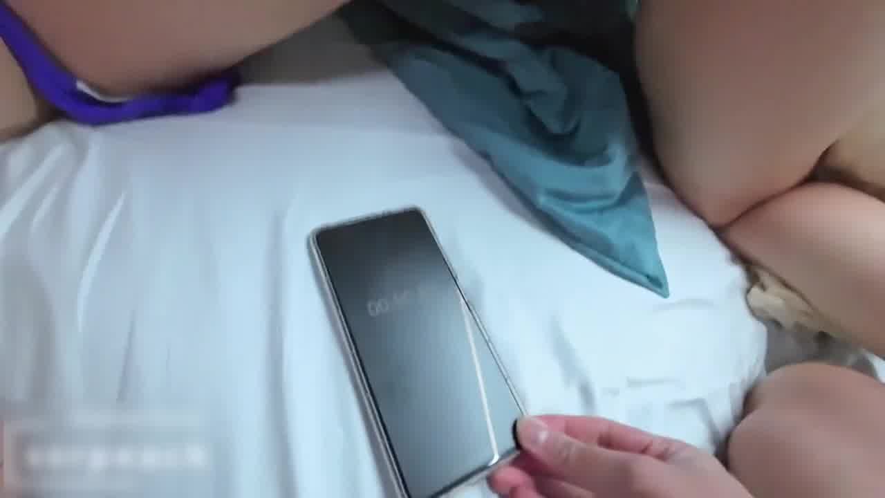  挑战极限! 1分钟内射进这个屁股 的剧照6