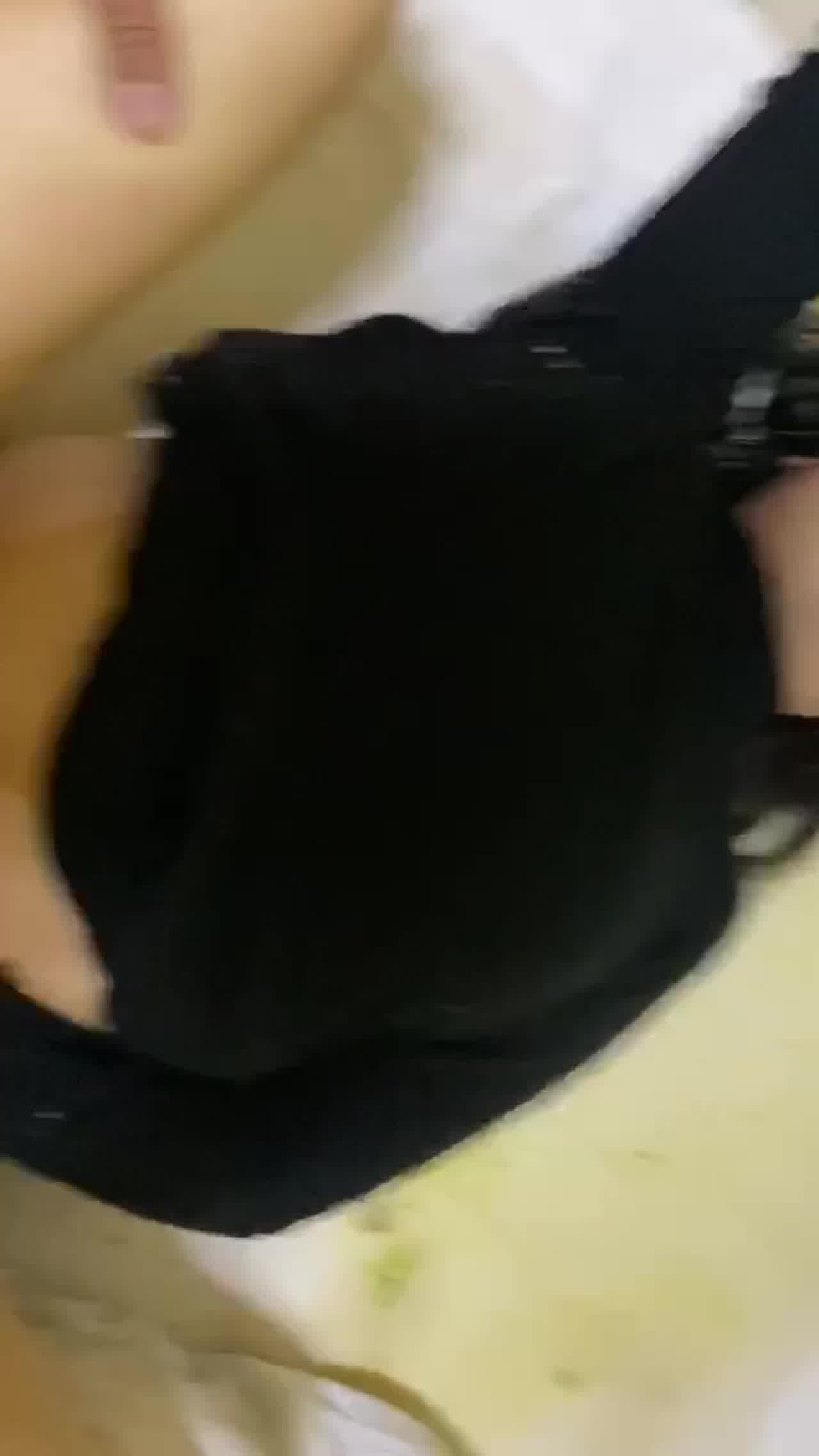  真实迷奸，妹妹喝醉酒被捡尸 的剧照4