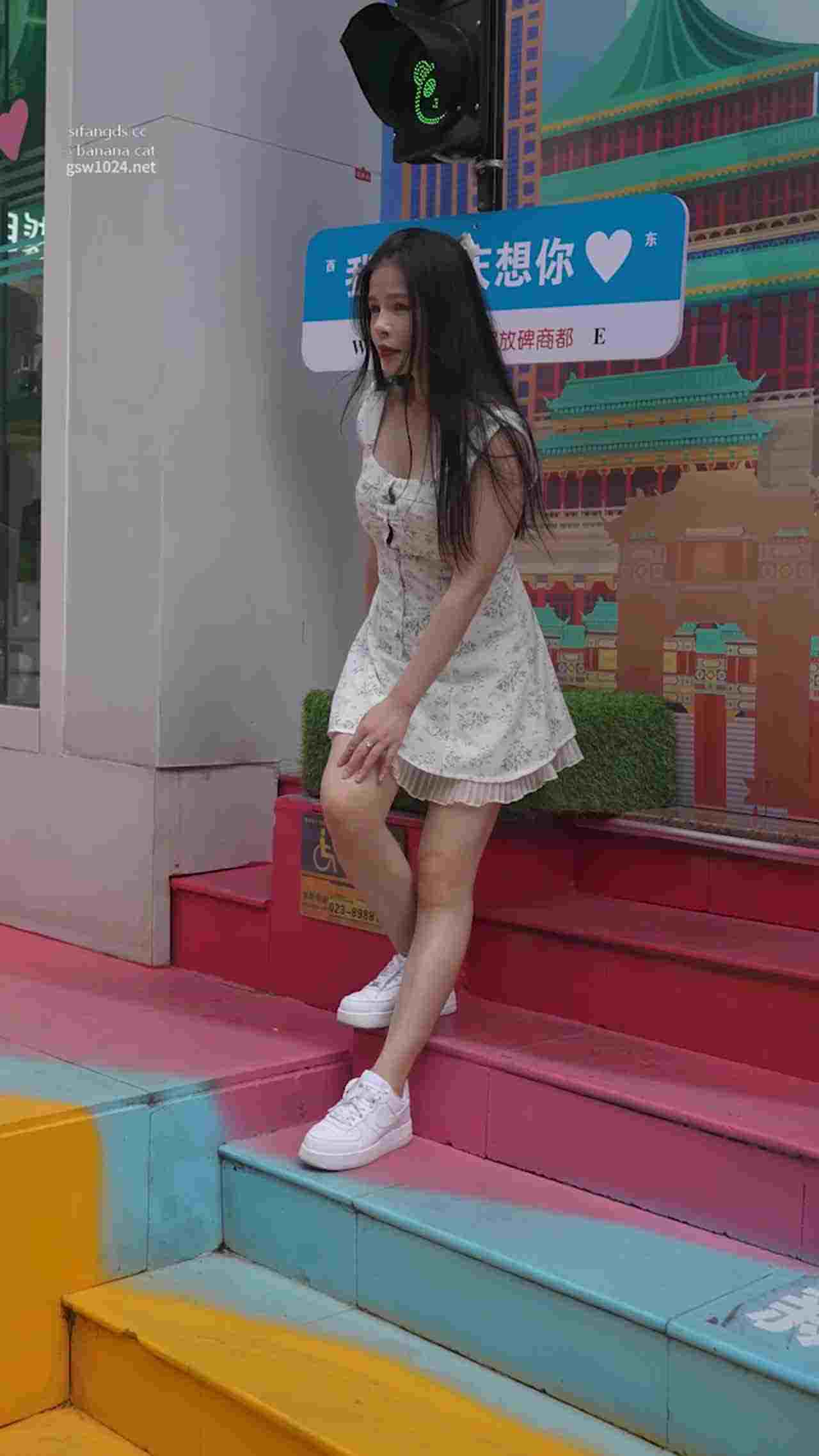  猎物锁定！专业抄底出发！ 的剧照2