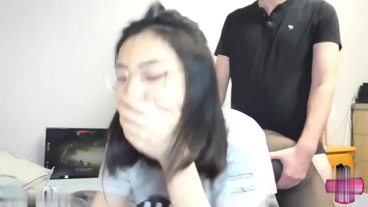  中国苍井空 刘玥的黑丝情趣 的剧照7