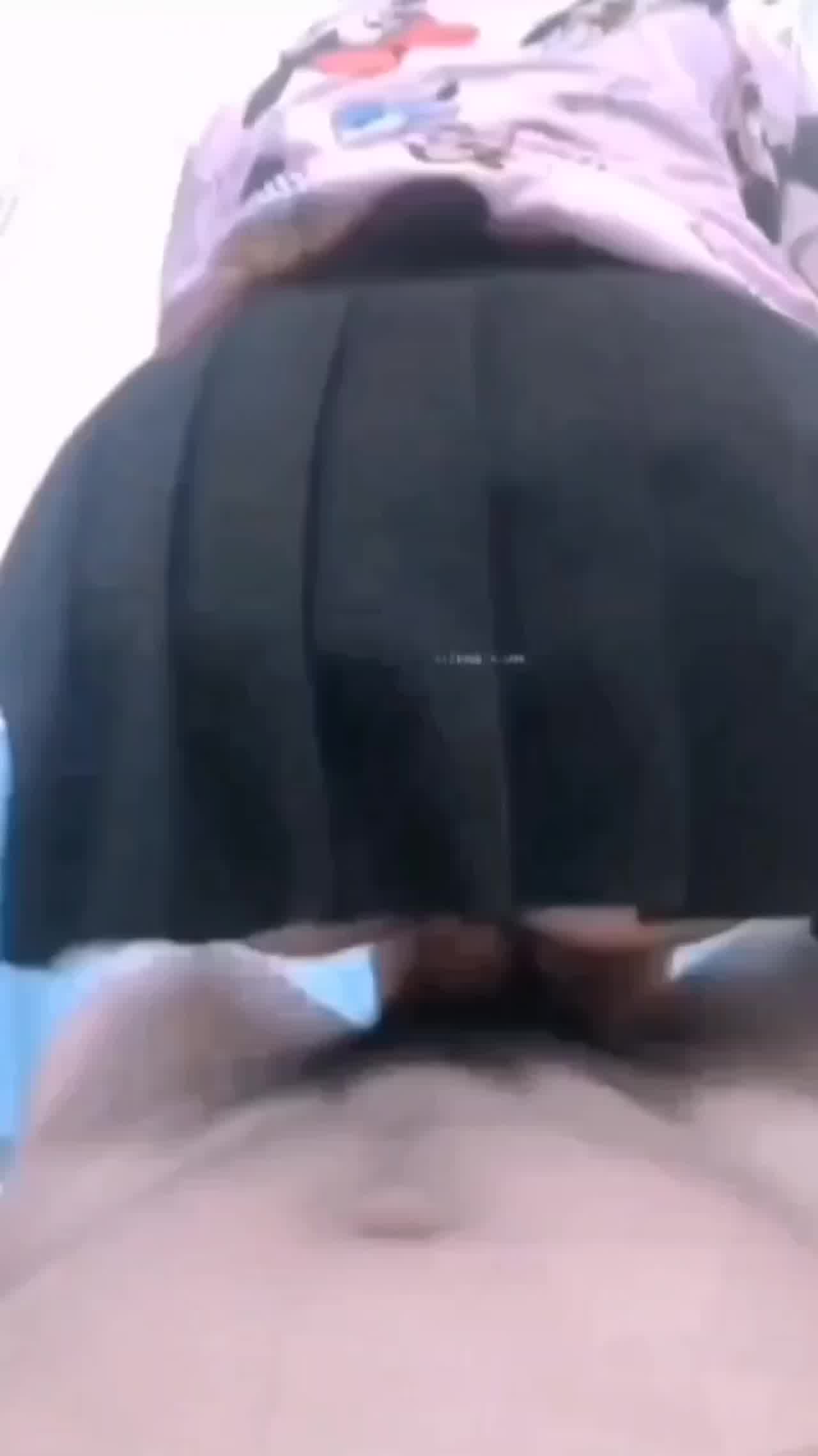  内射高一大眼妹 的剧照4