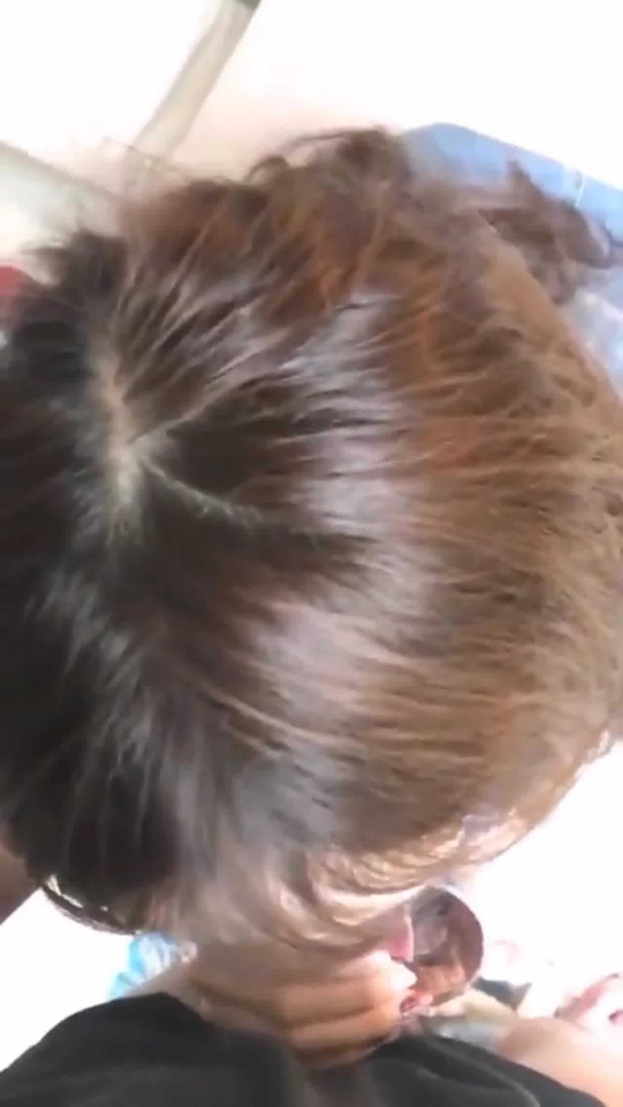  被两位老板从白天干到晚上，逼逼都被操肿了 的剧照8