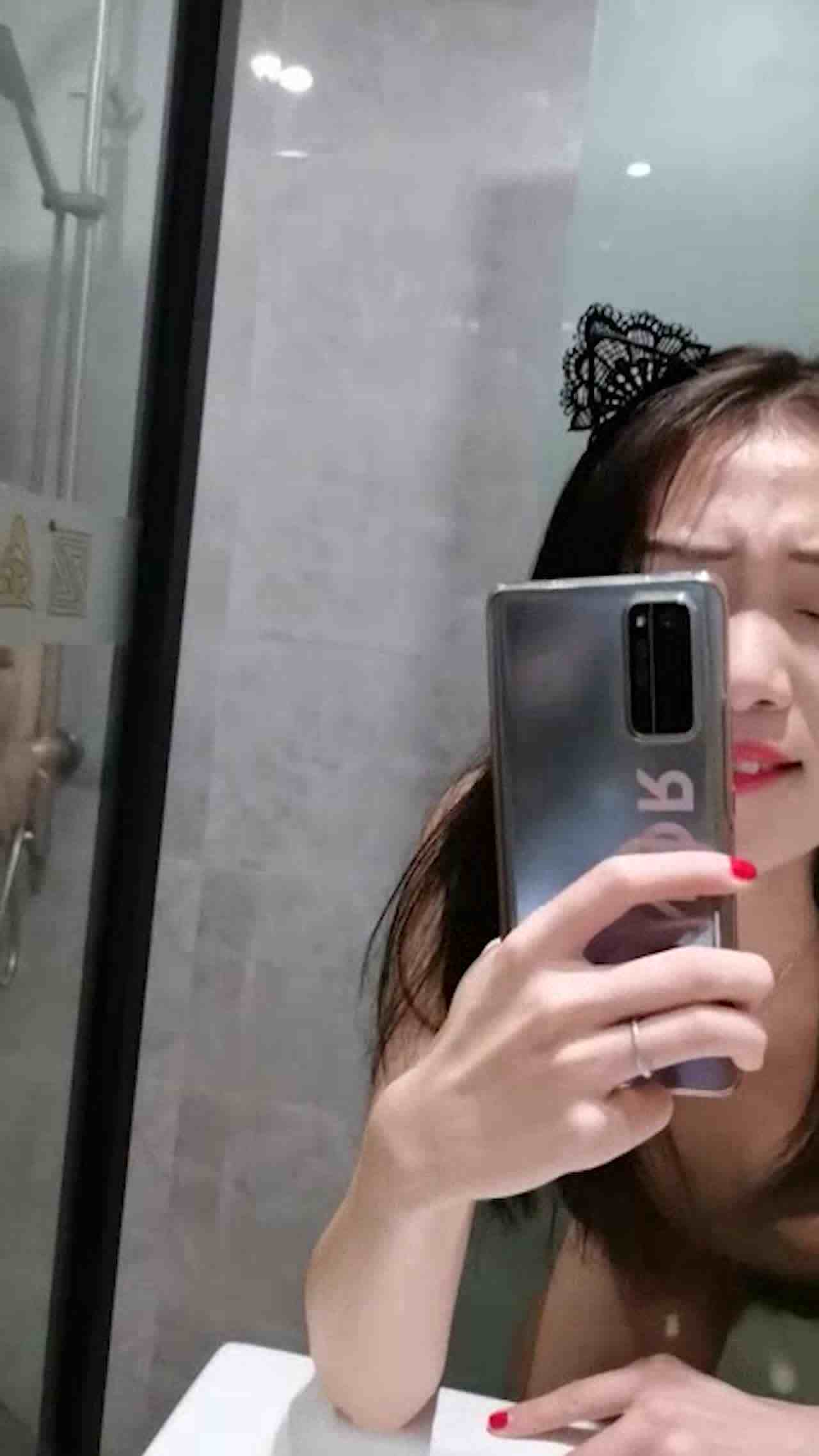  浓密阴毛熟女性欲旺盛每天都要干 的剧照7